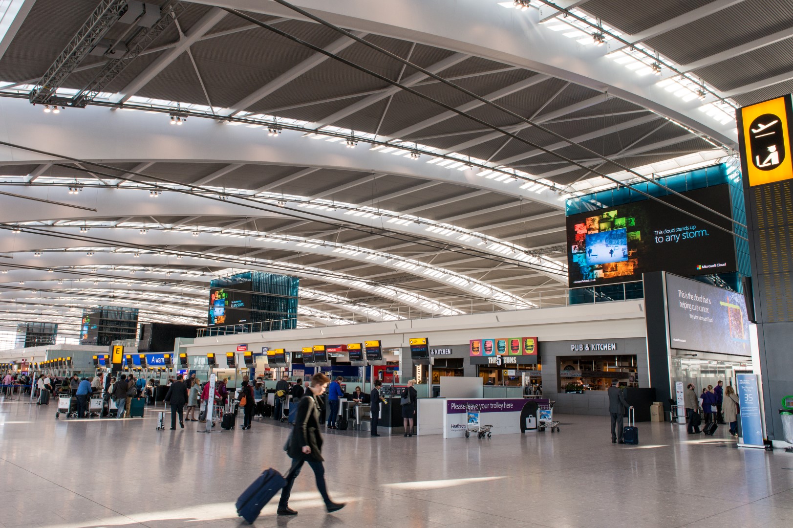 The Towers at T5 led displays