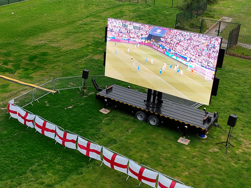 Outdoor Mobile Displays