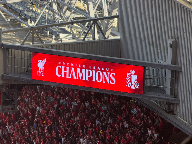 Mediocre football team and sign